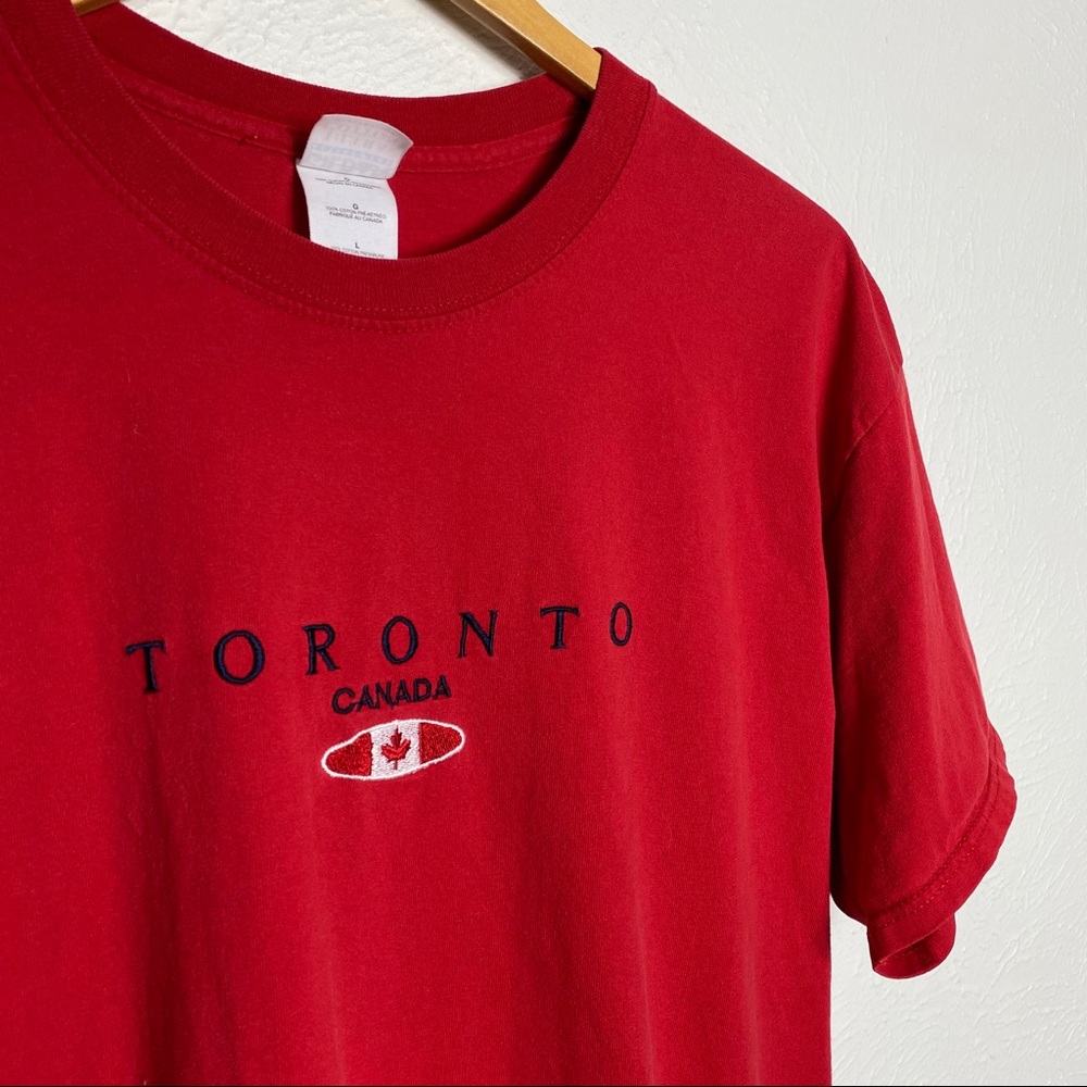 VTG Toronto Canada Embroidered Maple Tee Shirt